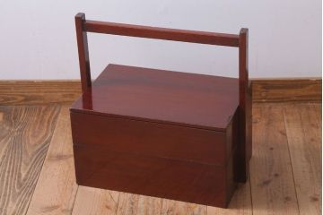 アンティーク雑貨　古民具・骨董　明治　漆塗りの古い岡持ち(1)