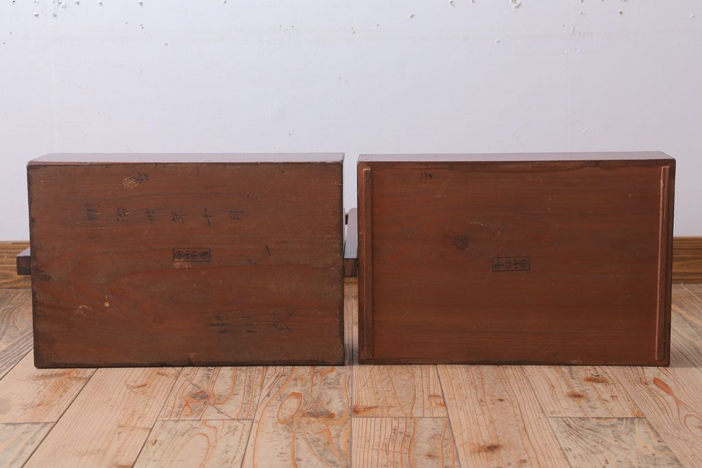 アンティーク雑貨　古民具・骨董　明治　漆塗りの古い岡持ち(1)