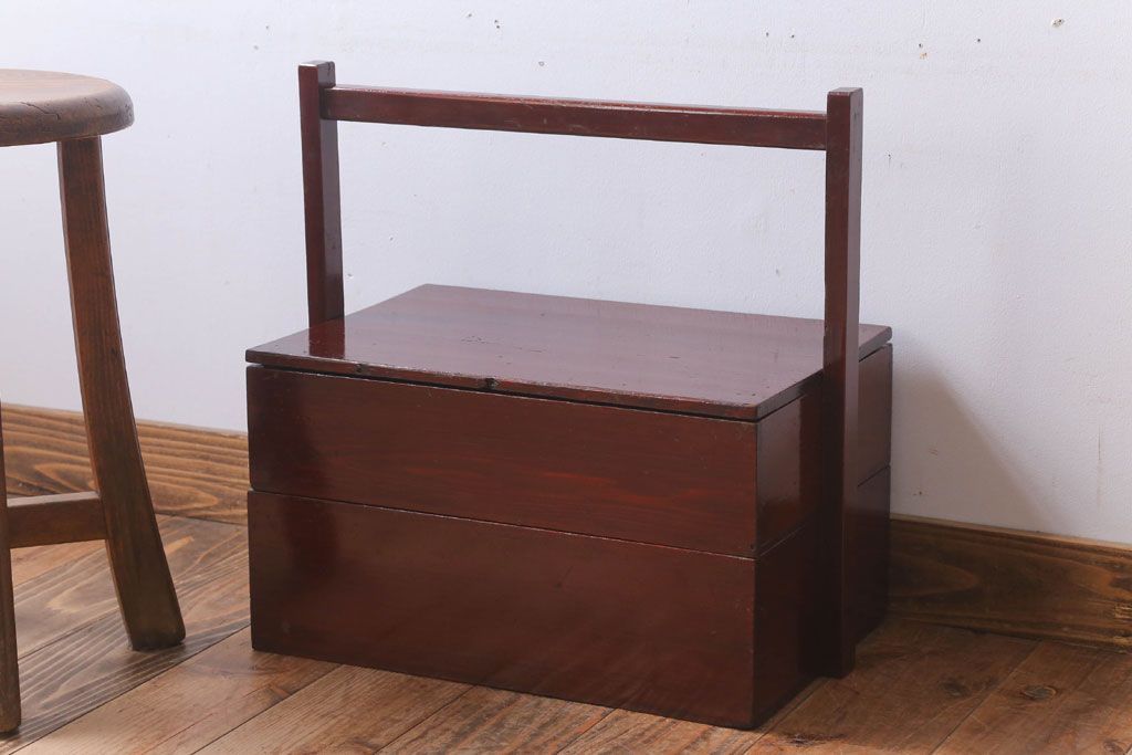 アンティーク雑貨　古民具・骨董　明治　漆塗りの古い岡持ち(2)