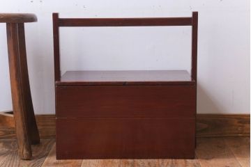 アンティーク雑貨　古民具・骨董　明治　漆塗りの古い岡持ち(2)