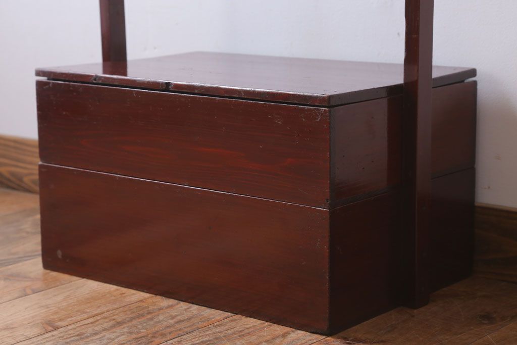 アンティーク雑貨　古民具・骨董　明治　漆塗りの古い岡持ち(2)