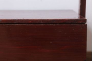 アンティーク雑貨　古民具・骨董　明治　漆塗りの古い岡持ち(2)