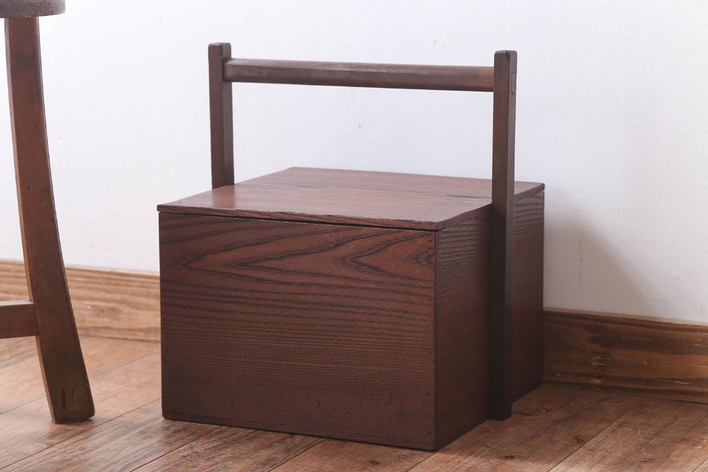 アンティーク雑貨　古民具・骨董　大正　古い木の岡持ち
