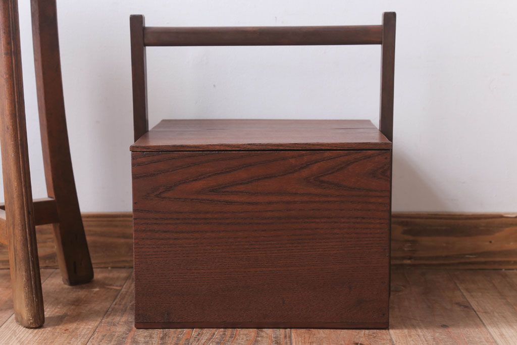 アンティーク雑貨　古民具・骨董　大正　古い木の岡持ち