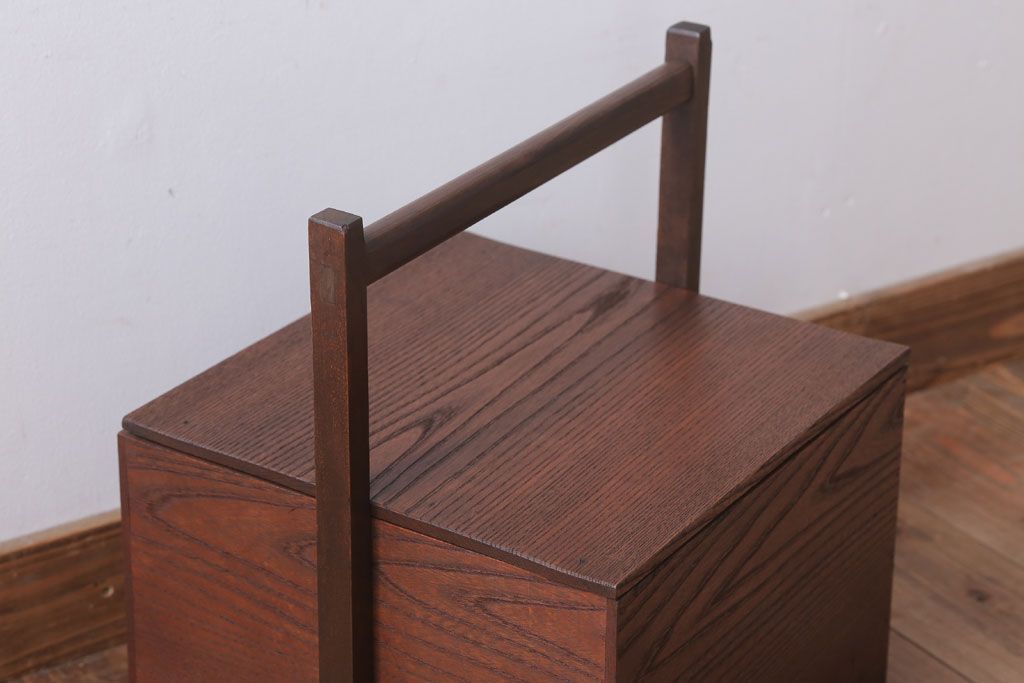 アンティーク雑貨　古民具・骨董　大正　古い木の岡持ち