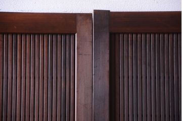 古民具・骨董　高級品　ガラス帯の万本格子戸