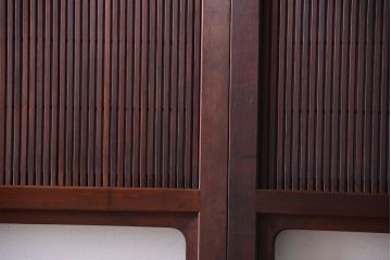 古民具・骨董　高級品　ガラス帯の万本格子戸
