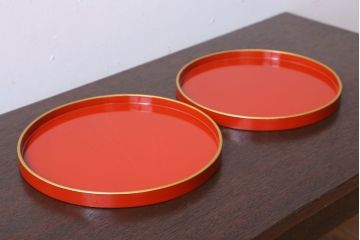 アンティーク雑貨　和製アンティーク　昭和初期　朱塗木製丸盆　2枚セット