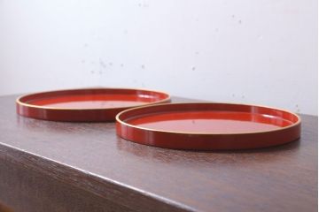 アンティーク雑貨　和製アンティーク　昭和初期　朱塗木製丸盆　2枚セット