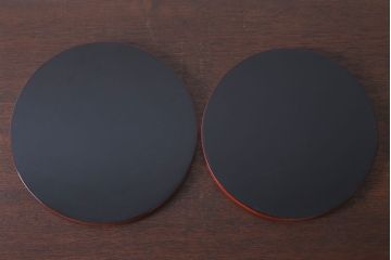 アンティーク雑貨　和製アンティーク　昭和初期　朱塗木製丸盆　2枚セット