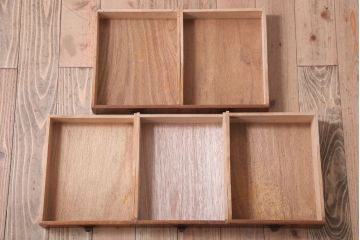 レトロ家具　昭和レトロ　ネームプレート取っ手!古いナラ材のアンティーク小引き出し