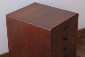 レトロ家具　昭和レトロ　ネームプレート取っ手!古いナラ材のアンティーク小引き出し