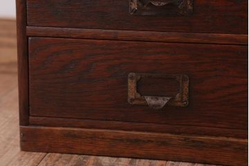 レトロ家具　昭和レトロ　ネームプレート取っ手!古いナラ材のアンティーク小引き出し