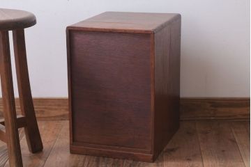 レトロ家具　昭和レトロ　ネームプレート取っ手!古いナラ材のアンティーク小引き出し