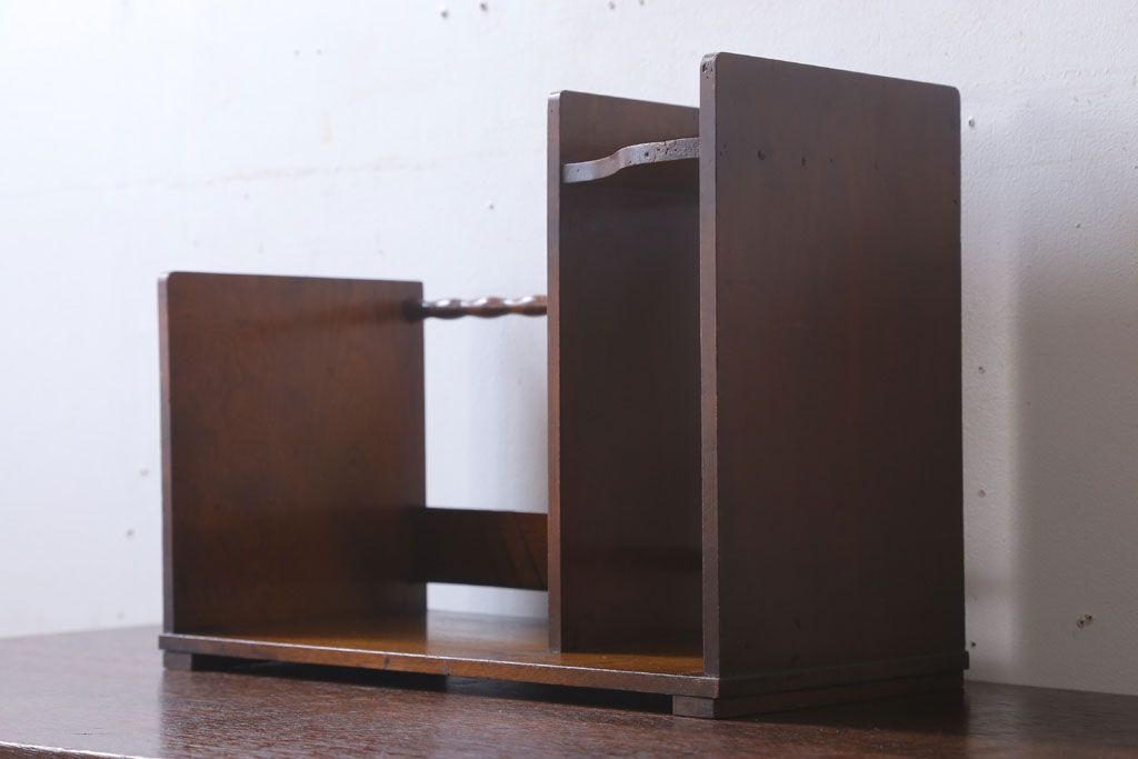 アンティーク雑貨　和製アンティーク　珍しいデザインの木製本立て