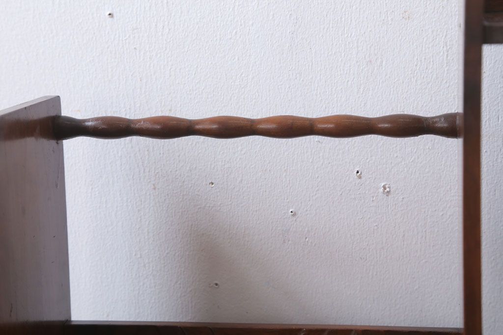 アンティーク雑貨　和製アンティーク　珍しいデザインの木製本立て