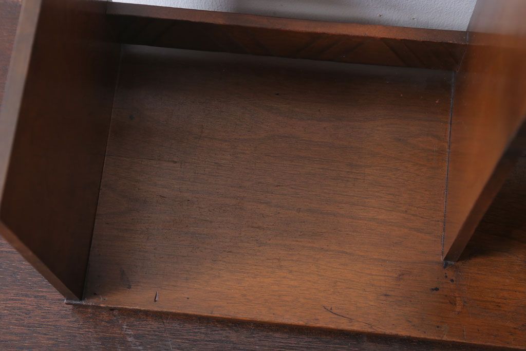 アンティーク雑貨　和製アンティーク　珍しいデザインの木製本立て