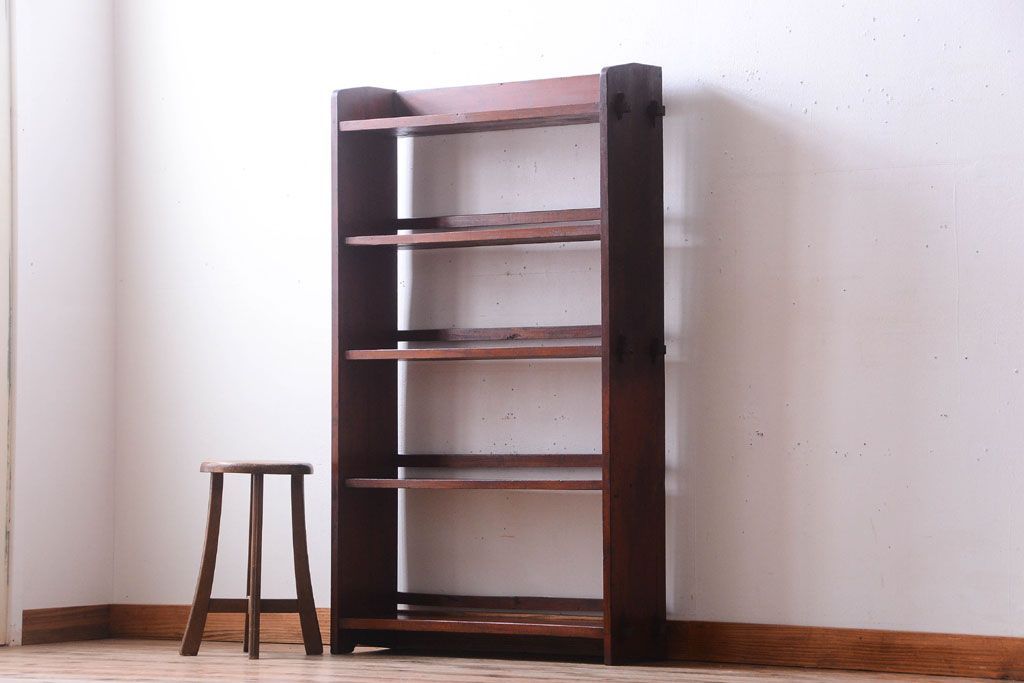 アンティーク家具　和製アンティーク　シンプルな古い木製の本棚(ブックシェルフ・飾り棚)