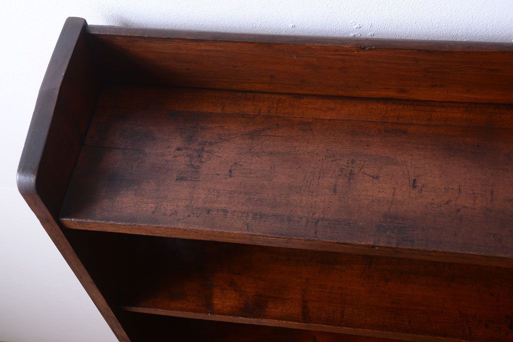 アンティーク家具　和製アンティーク　シンプルな古い木製の本棚(ブックシェルフ・飾り棚)