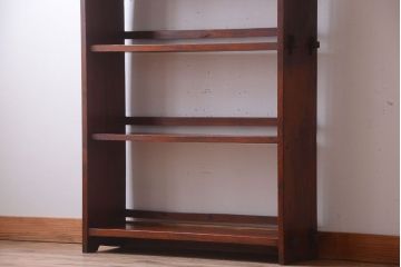 アンティーク家具　和製アンティーク　シンプルな古い木製の本棚(ブックシェルフ・飾り棚)