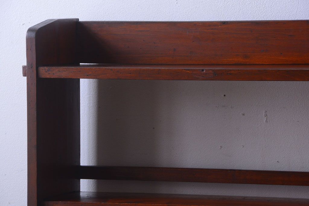 アンティーク家具　和製アンティーク　シンプルな古い木製の本棚(ブックシェルフ・飾り棚)