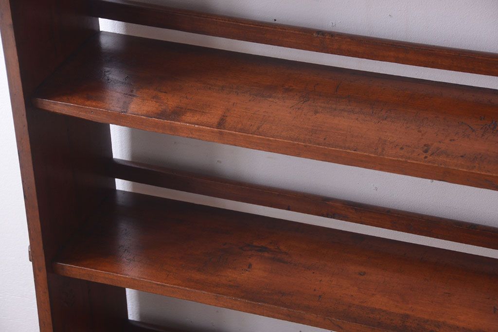 アンティーク家具　和製アンティーク　シンプルな古い木製の本棚(ブックシェルフ・飾り棚)