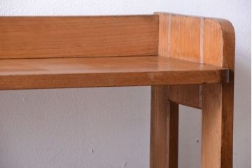 レトロ家具　和製アンティーク　レトロでシンプルな古い木製本棚(ブックシェルフ・飾り棚)