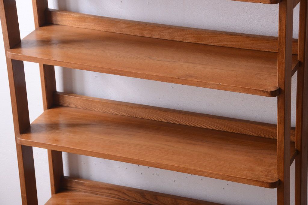 レトロ家具　和製アンティーク　レトロでシンプルな古い木製本棚(ブックシェルフ・飾り棚)