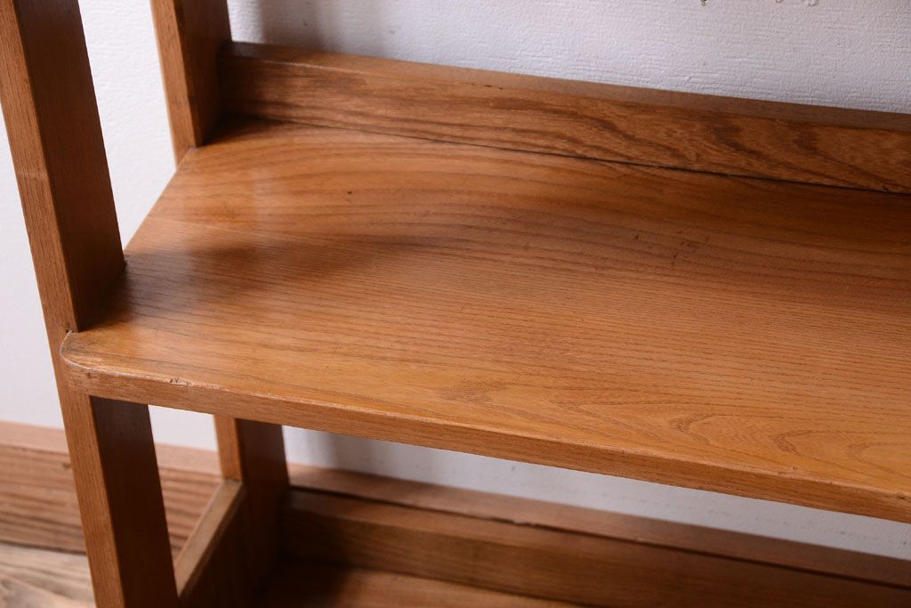 レトロ家具　和製アンティーク　レトロでシンプルな古い木製本棚(ブックシェルフ・飾り棚)