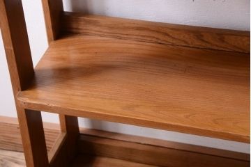 レトロ家具　和製アンティーク　レトロでシンプルな古い木製本棚(ブックシェルフ・飾り棚)
