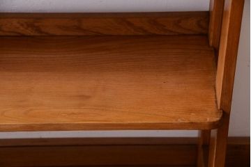 レトロ家具　和製アンティーク　レトロでシンプルな古い木製本棚(ブックシェルフ・飾り棚)