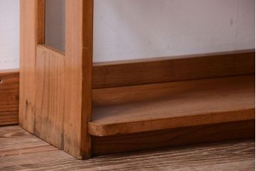 レトロ家具　和製アンティーク　レトロでシンプルな古い木製本棚(ブックシェルフ・飾り棚)