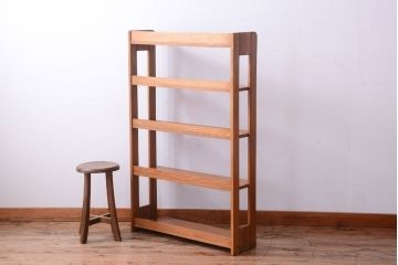 レトロ家具　和製アンティーク　レトロでシンプルな古い木製本棚(ブックシェルフ・飾り棚)