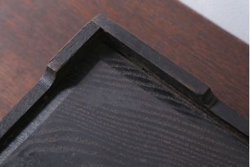 アンティーク雑貨　和製アンティーク　総栗材製の小振りな漆塗り収納箱