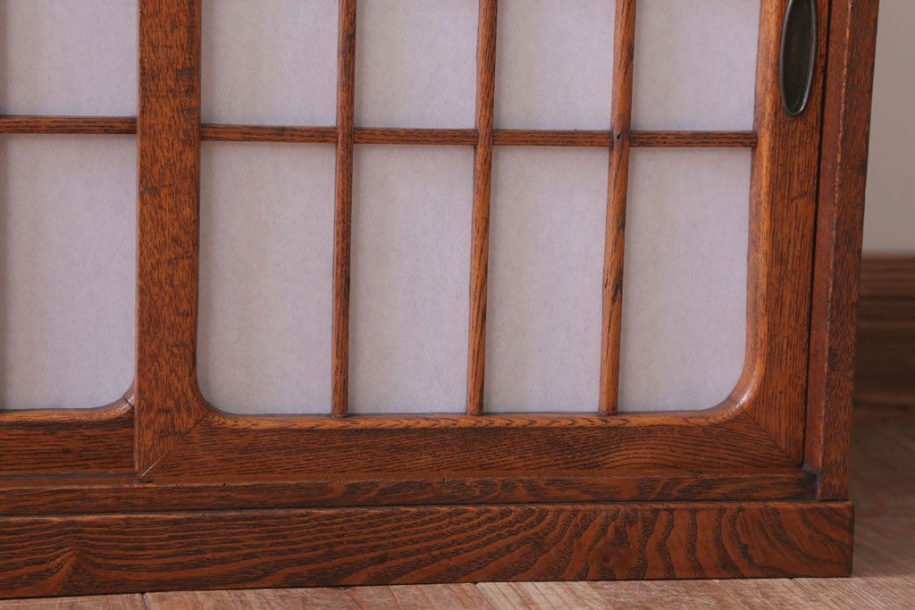 アンティーク家具　和製アンティーク　障子戸!古い木の小ぶりな戸棚
