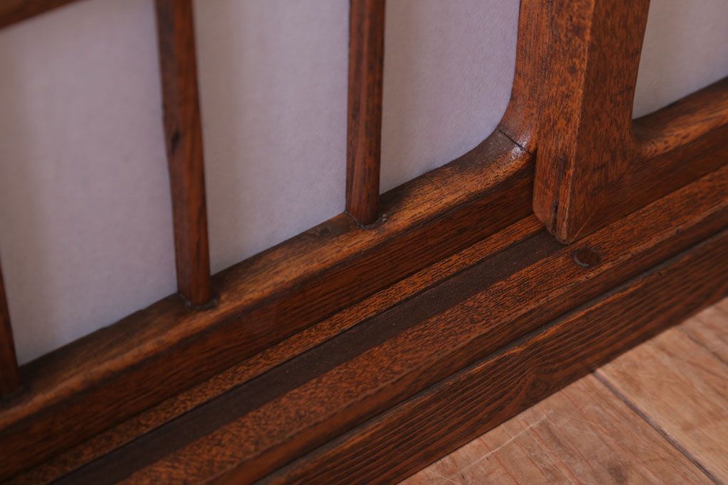 アンティーク家具　和製アンティーク　障子戸!古い木の小ぶりな戸棚