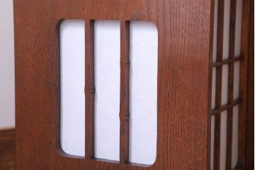 アンティーク家具　和製アンティーク　障子戸!古い木の小ぶりな戸棚