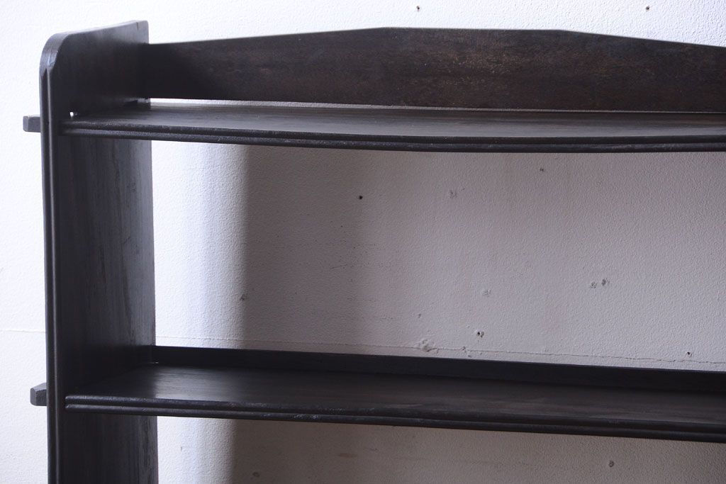 アンティーク家具　和製アンティーク　シンプルな古い木製の本棚(ブックシェルフ・飾り棚)(2)