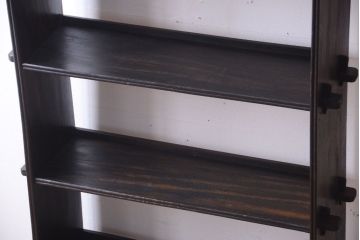 アンティーク家具　和製アンティーク　シンプルな古い木製の本棚(ブックシェルフ・飾り棚)(2)