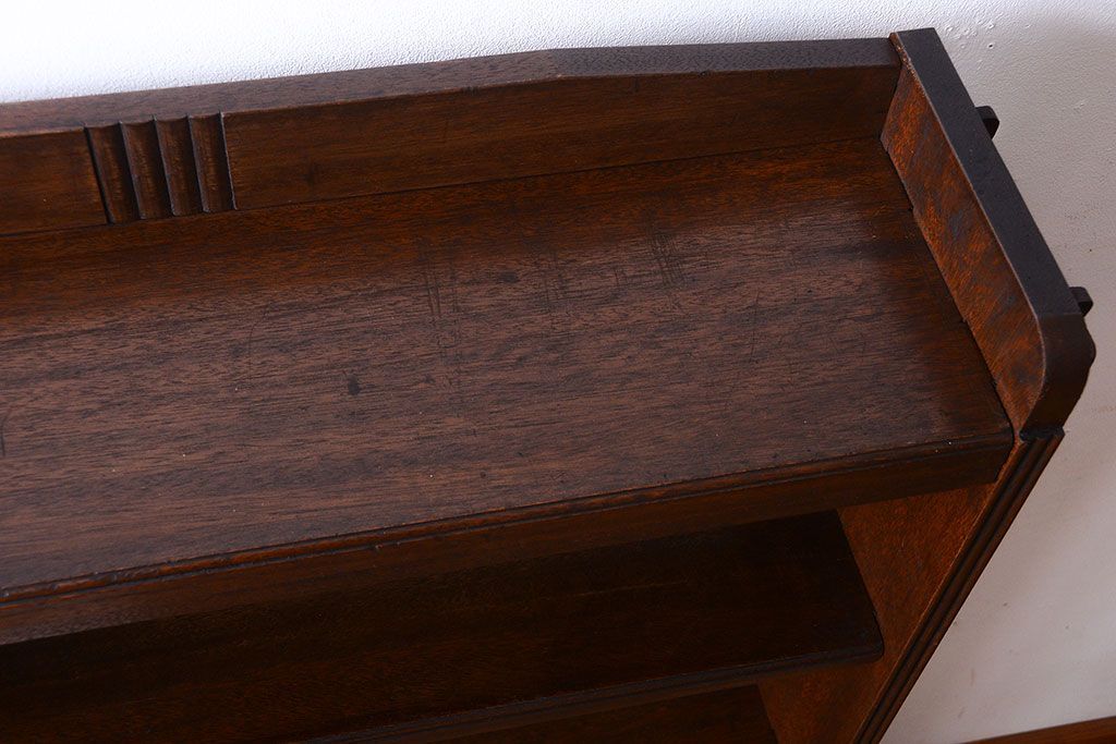 アンティーク家具　和製アンティーク　シンプルな古い木製の本棚(ブックシェルフ・飾り棚)(3)