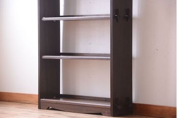 アンティーク家具　和製アンティーク　シンプルな古い木製の本棚(ブックシェルフ・飾り棚)(3)