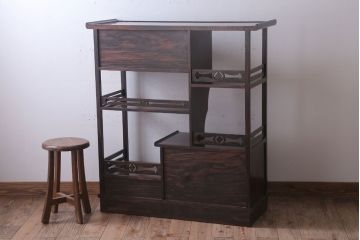 中古　民芸家具　シンプルで上品な飾り棚