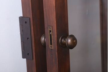 アンティーク　古い木製の折れ戸(折りたたみドア・フォールディングドア)(1)