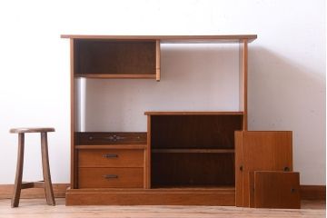 レトロ家具　昭和レトロ　古い木製のシンプルな飾り棚(茶棚)