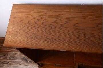 レトロ家具　昭和レトロ　古い木製のシンプルな飾り棚(茶棚)