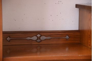 レトロ家具　昭和レトロ　古い木製のシンプルな飾り棚(茶棚)