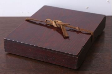 アンティーク雑貨　古民具・骨董　明治〜大正期　漆塗り!古い小物収納箱(文箱・木箱・小箱)