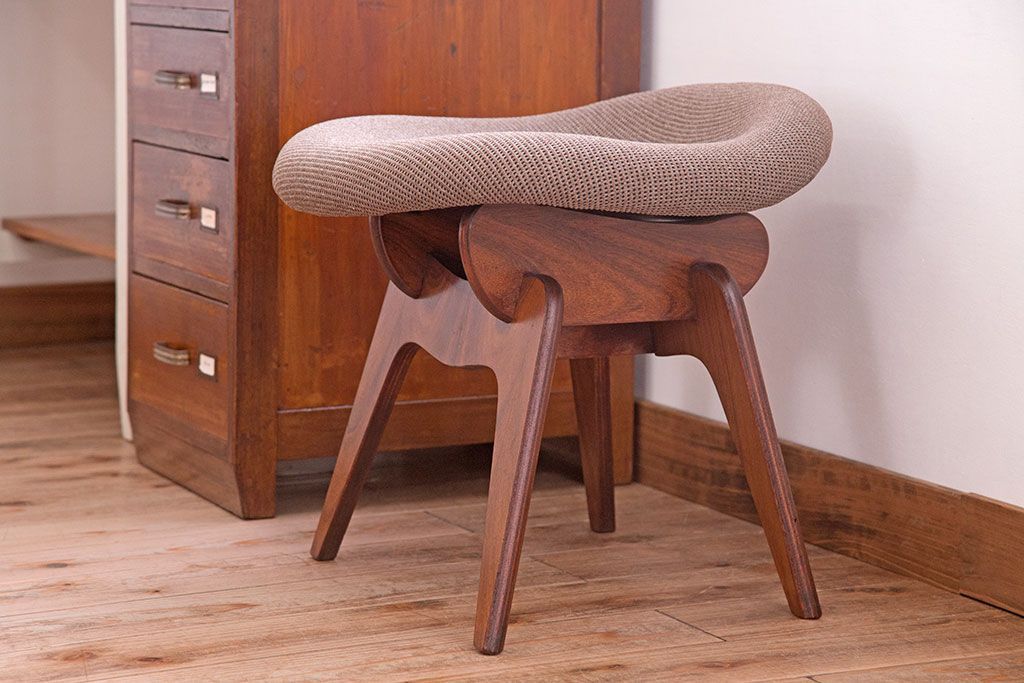 ヴィンテージ家具　ビンテージ　ミッドセンチュリースタイルのチェア(スツール)