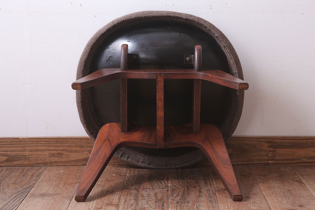 ヴィンテージ家具　ビンテージ　ミッドセンチュリースタイルのチェア(スツール)