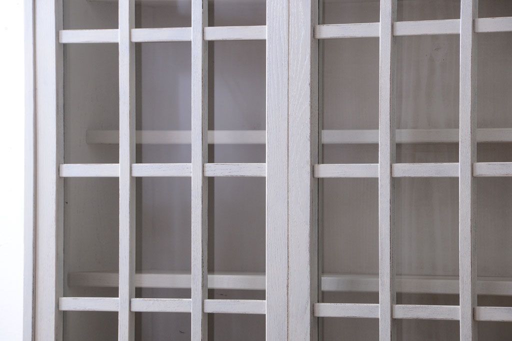 レトロ家具　昭和レトロ　大ぶりなペイント本箱(ブックケース)(2)